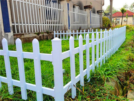 园艺PVC草坪护栏