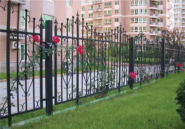 庭院铁艺围栏